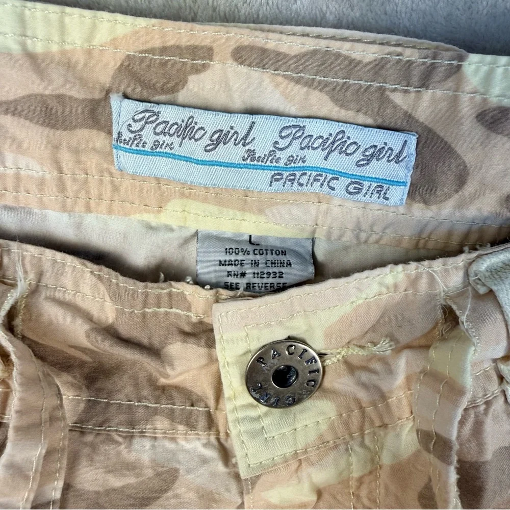 Y2K Pacific Girl Desert Camo Cargo Pants Large Beige Utility 2000s